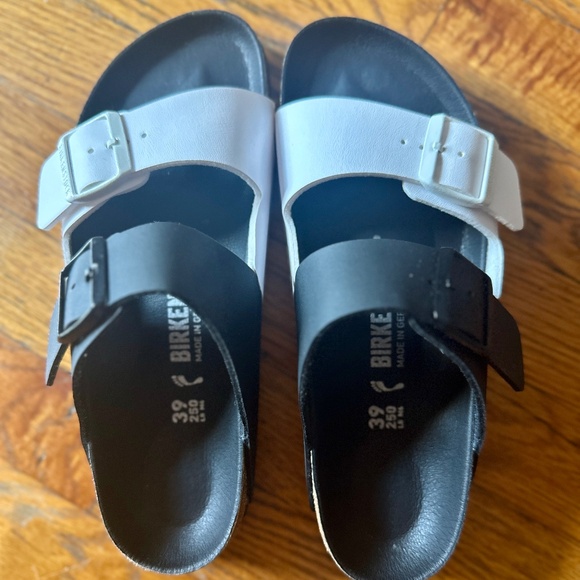BIRKENSTOCK Arizona Split - Never Worn - Medium/Narrow - Picture 1 of 6